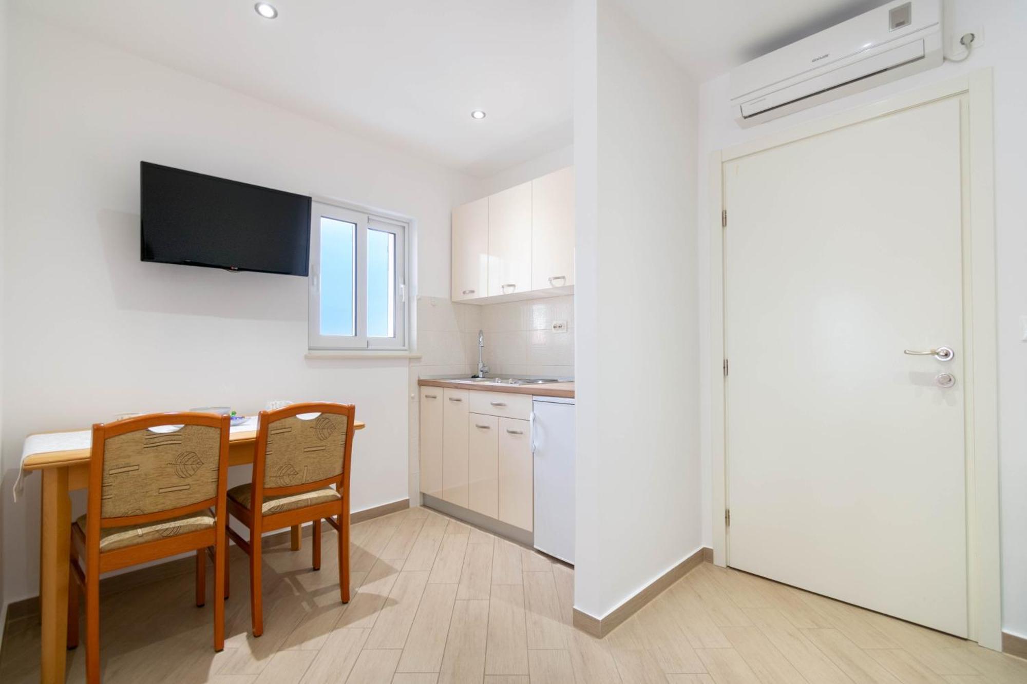 Studio Apartmani Dora Makarska Kültér fotó