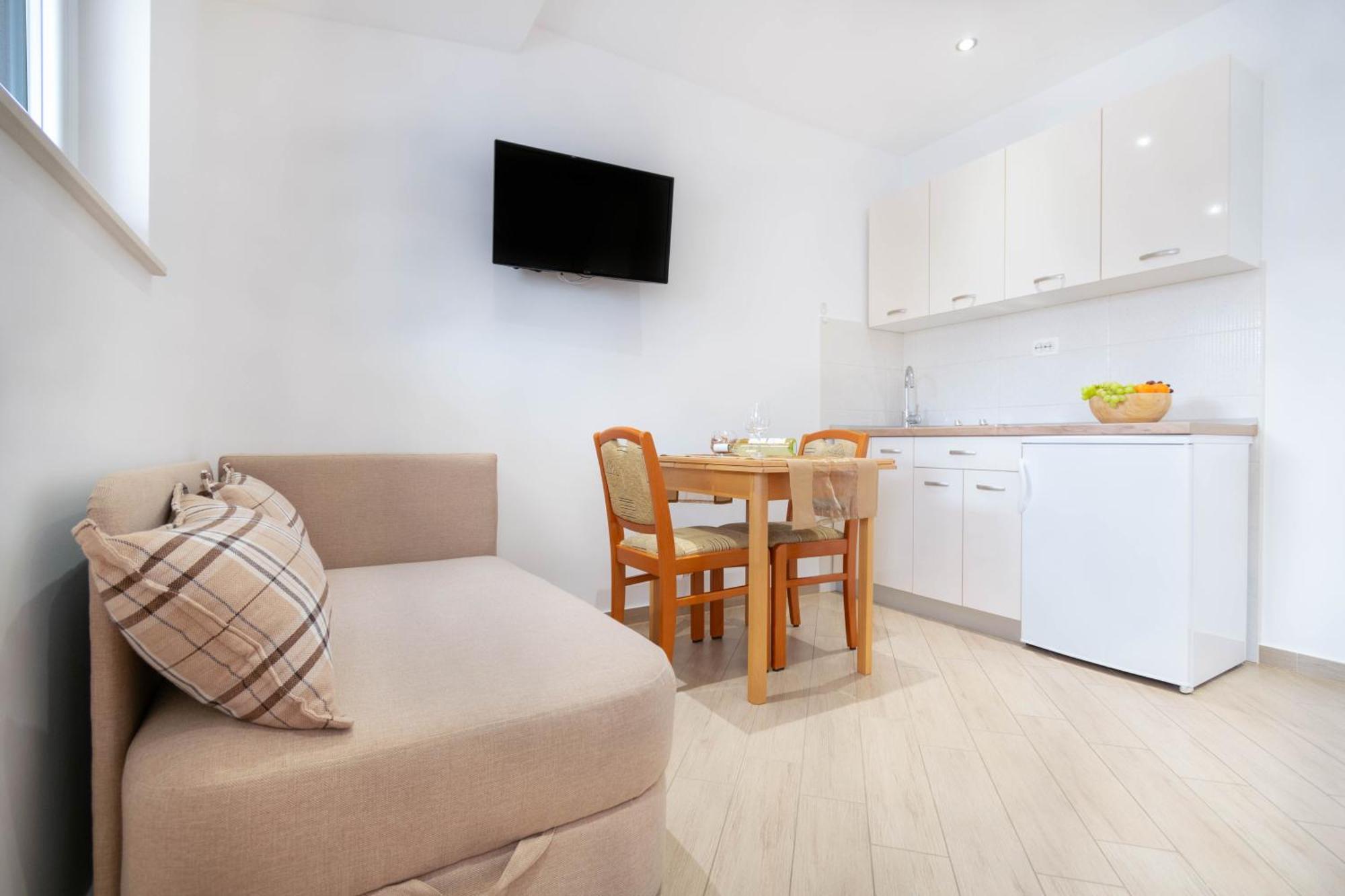 Studio Apartmani Dora Makarska Kültér fotó