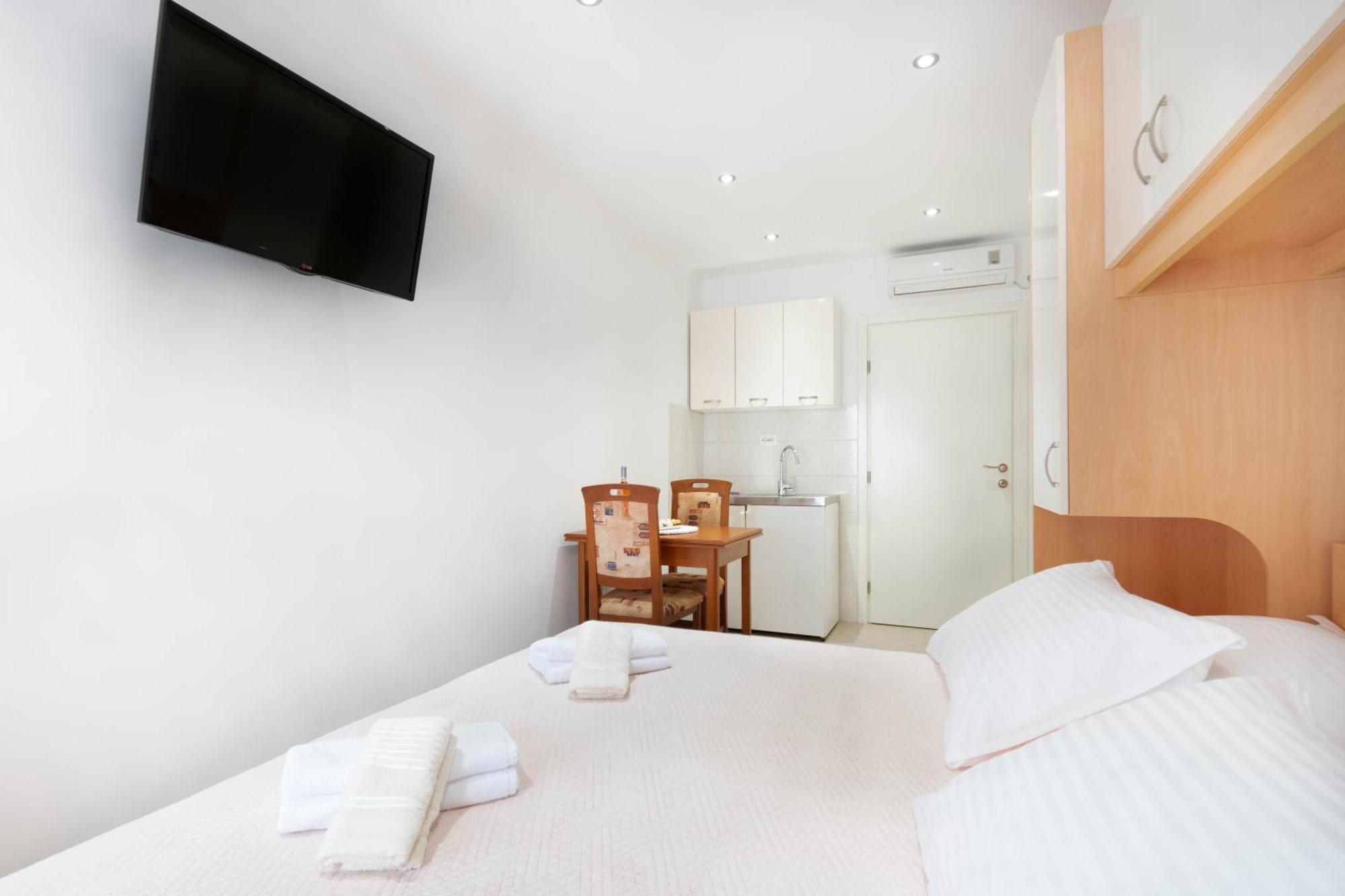 Studio Apartmani Dora Makarska Kültér fotó