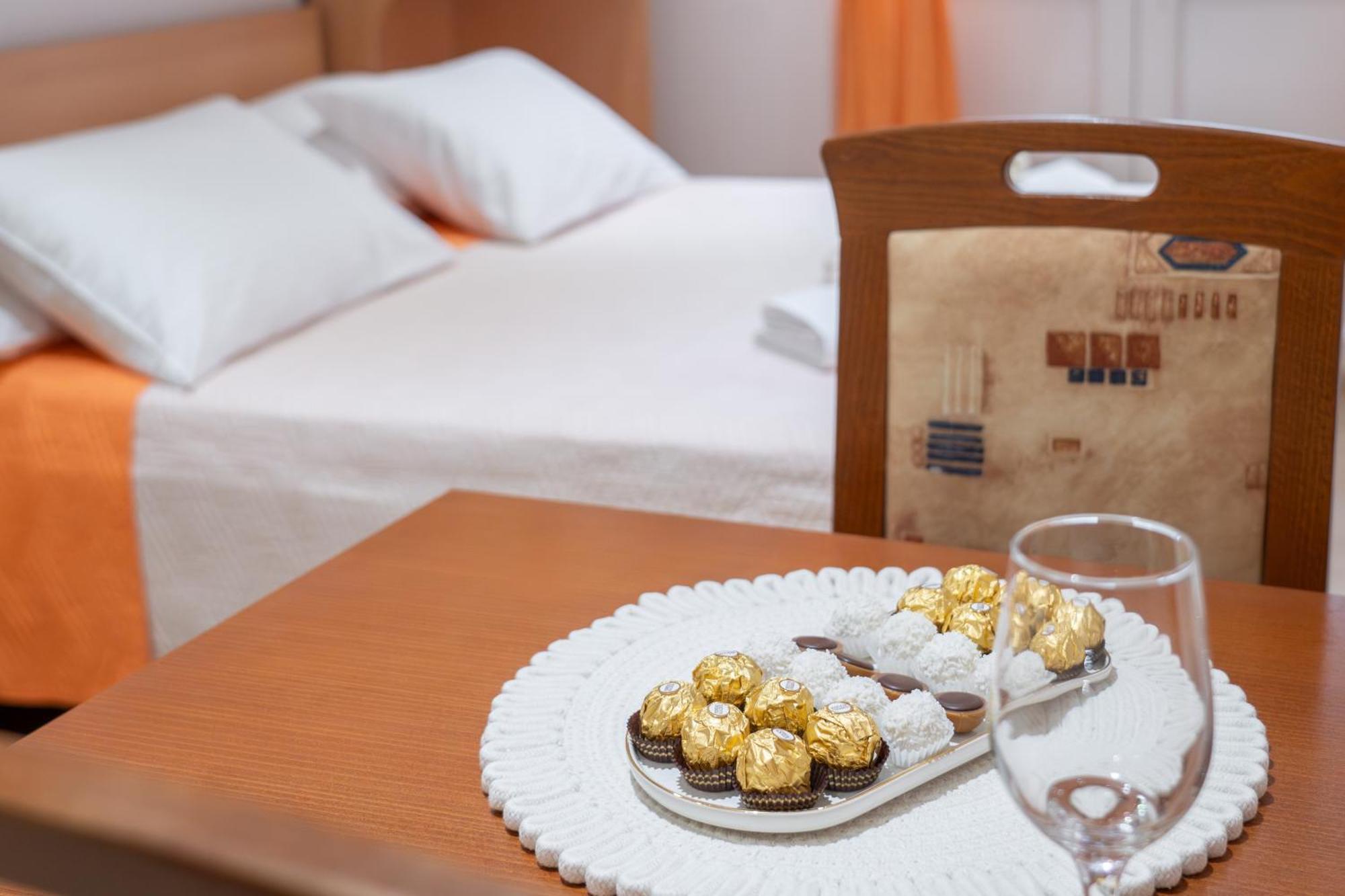 Studio Apartmani Dora Makarska Kültér fotó