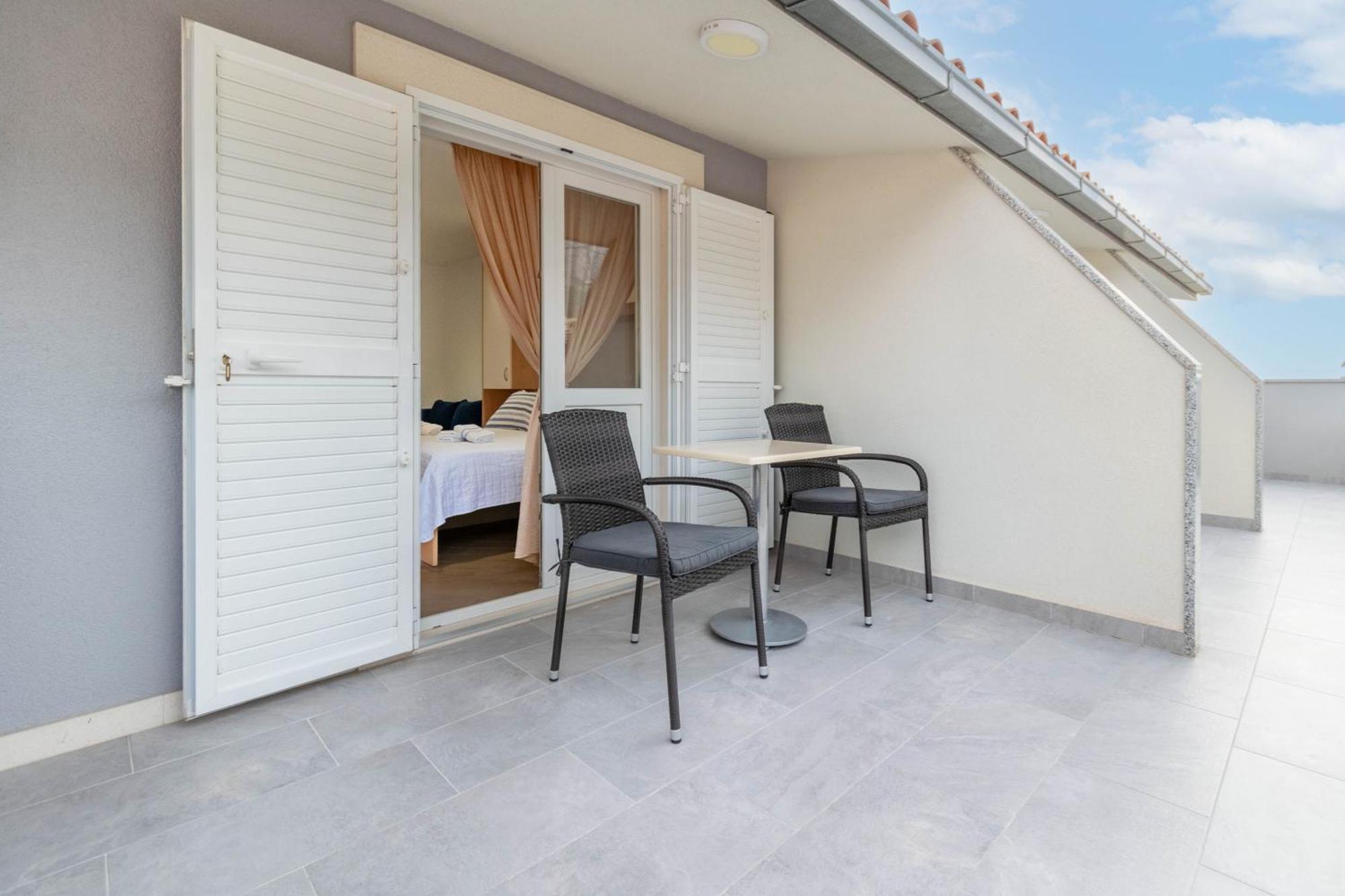 Studio Apartmani Dora Makarska Kültér fotó