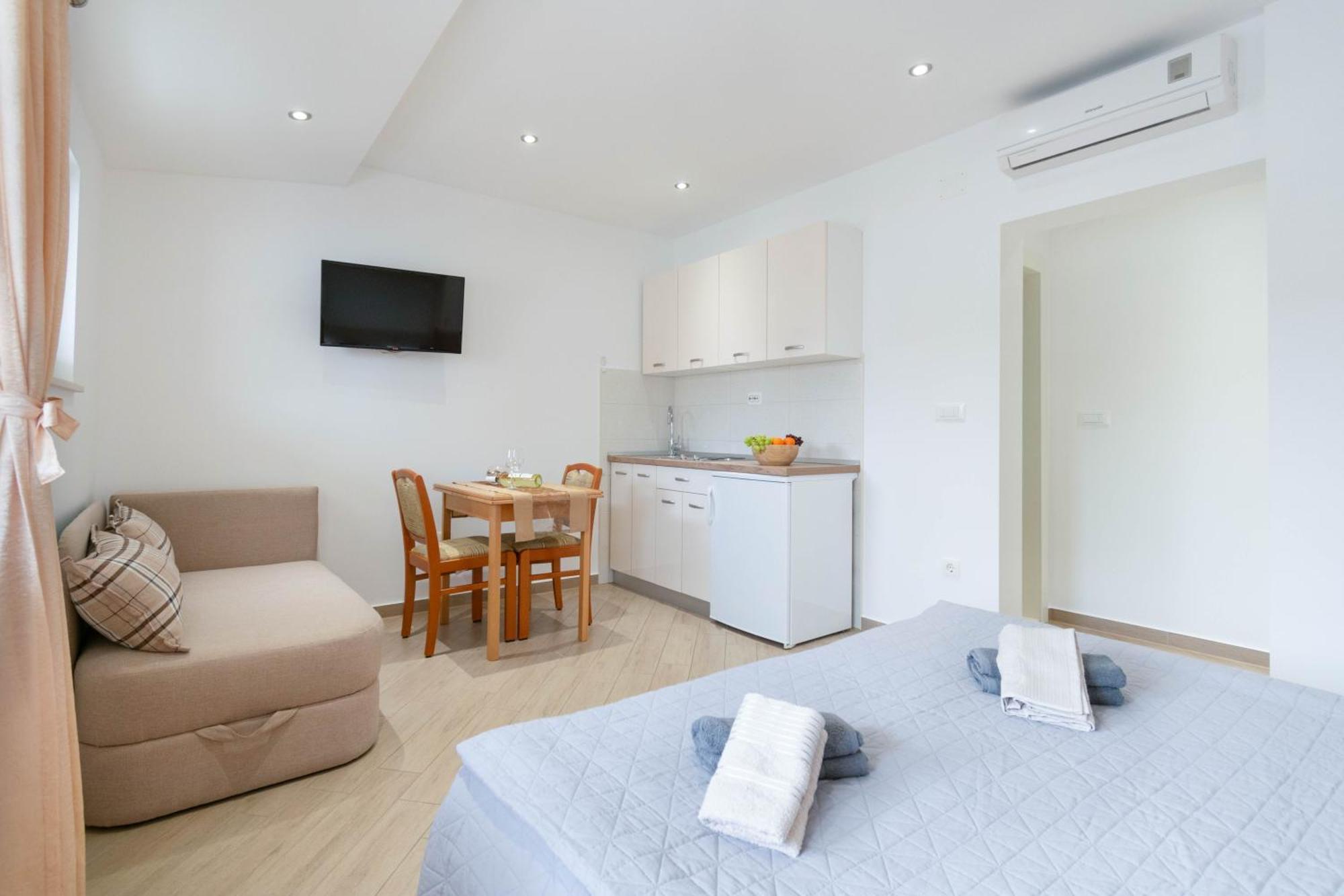 Studio Apartmani Dora Makarska Kültér fotó